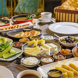 احجز هنا
